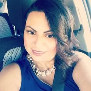 Meet your Posher, Claudia